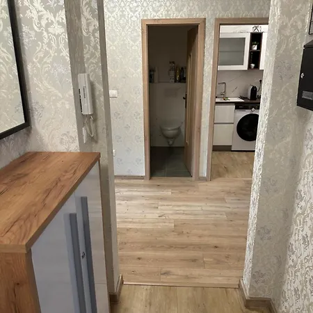 Sunny House Two * Pressburg